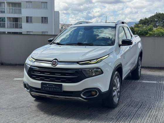 FIAT TORO 2.0 16V TURBO DIESEL VOLCANO 4WD AT9